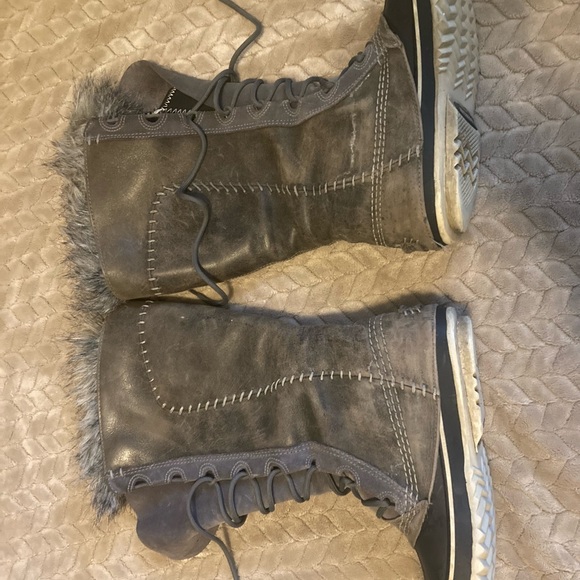 Sorel Women’s 8 Cate the Great Faux Fur Leather Lace Up Winter Boots - Picture 3 of 7